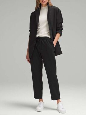 Lululemon Tapered-Leg Mid-Rise Pant Large Black